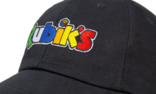 Kandinsky Baseballcaps maßgeschneiderte Werbemittel: Ein gesticktes Logo